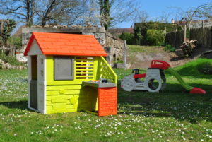 Toboggan et petite maison